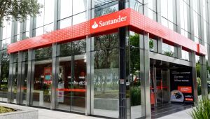 Santander e Harvard Business Publishing anunciam 5 mil bolsas de estudo para cursos de negócios