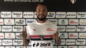 Santa Cruz encaminha contratação do volante Arthur Santos