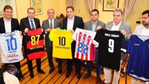 Governo de Pernambuco reúne clubes para oficializar lançamento da nova versão do Todos com a Nota