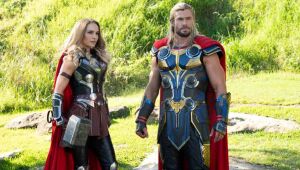 "Thor: Amor e Trovão" é comédia pastelão com apelo infantil