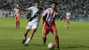 Sob os olhares de Elano, Náutico perde para a Ponte Preta por 1x0