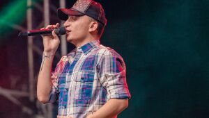 João Gomes anuncia rapper L7nnon como segundo convidado de DVD que será gravado no Marco Zero