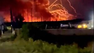 Incêndio atinge depósito de munições russo próximo à fronteira ucraniana