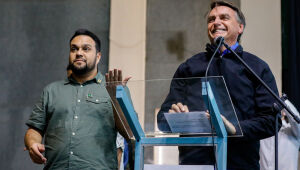 Bolsonaro pede para banqueiros reduzirem juros sobre empréstimo consignado