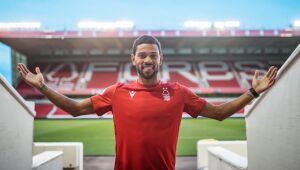 Após renovar com Atlético de Madrid, Renan Lodi é emprestado ao Nottingham Forest