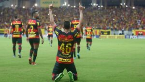 Goleada renova confiança de jogadores do Sport; Claudinei elogia atuações de Juba e Giovanni