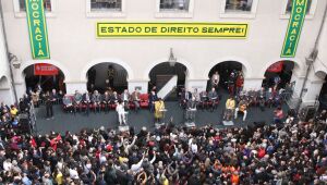 São Paulo: ato pela democracia reúne intelectuais, empresários e políticos