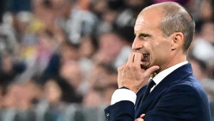 Técnico Allegri diz que primeiro objetivo da Juventus é se manter na Serie A