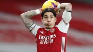 Barcelona acerta a contratação do lateral-direito Héctor Bellerín