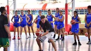 Colégio recebe clínica internacional de basquete nesse final de semana