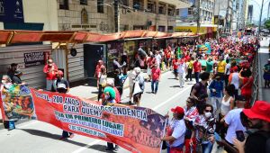 Grito dos Excluídos leva candidatos de esquerda ao Centro do Recife