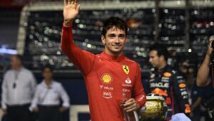 Leclerc será o pole no GP de Singapura e Verstappen largará em oitavo