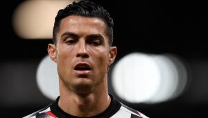 Cristiano Ronaldo fica fora de jogo do Manchester United contra o Chelsea