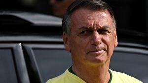 Bolsonaro chega aos EUA para período sabático e se hospeda em casa de ex-lutador de MMA