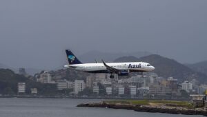 Ações da Azul disparam mais de 50%, após acordo com empresas de 'leasing'
