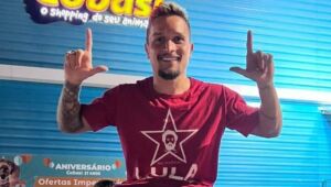 Jogadores repercutem resultado das eleições; bolsonaristas lamentam e lulistas comemoram