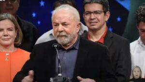 Salário mínimo: plano de Lula prevê reajuste real considerando crescimento do PIB; entenda