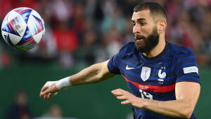 Benzema anuncia aposentadoria da seleção da França