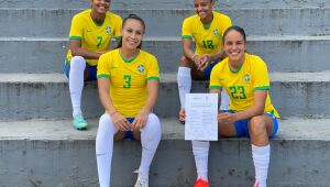 Seleção Feminina de Futebol envia carta de apoio e 'boas energias' à Seleção Masculina