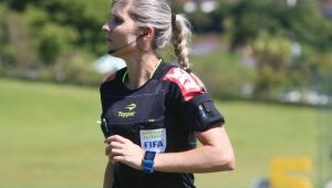 Com Neuza Back escalada, Alemanha x Costa Rica será primeiro jogo a ter arbitragem feminina em Copas