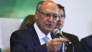 Alckmin diz que reforma tributária tem que ser feita neste ano