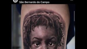 Tatuagem com imagem não autorizada de criança rende prêmio para tatuador; mãe do menino pede remoção