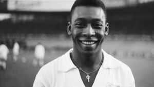 Guiné-Bissau rebatiza estádio em homenagem a Pelé