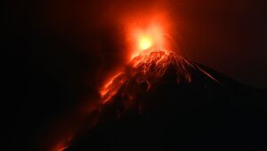 Vulcão de Fogo entra em erupção na Guatemala