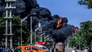 Bombeiro morre em incêndio em depósito de combustível na Colômbia