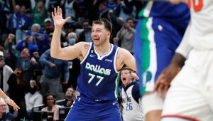 Luka Doncic faz história com triplo duplo de 60 pontos em vitória dos Mavericks sobre os Knicks