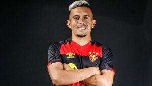 Sport oficializa a contratação do lateral-esquerdo Igor Cariús