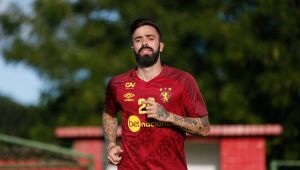 Já treinando com o grupo, Matheus Vargas tem contratação oficializada pelo Sport