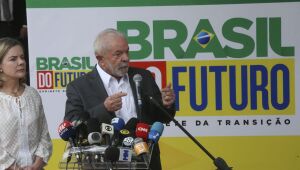 Exames de Lula estão dentro da normalidade, diz boletim médico