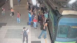 Homem é preso em flagrante após quebrar janela de trem na Estação Recife do Metrô