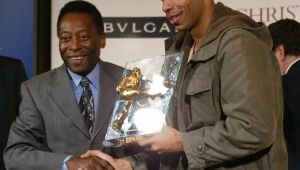 Fifa 100: Pelé nomeou os maiores jogadores vivos em 2004; veja como ficou a lista