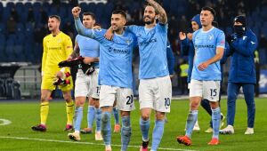 Milan é goleado pela Lazio e deixa Napoli escapar ainda mais na liderança do Italiano