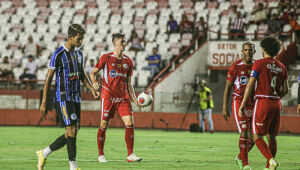 Náutico desperdiça chances e não sai do 0x0 com o Porto