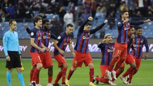 Barcelona vence Betis nos pênaltis e enfrentará Real Madrid na final da Supercopa da Espanha