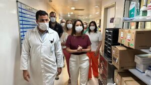 Raquel Lyra visita o Hospital da Restauração e afirma compromisso em descentralizar a saúde