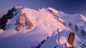 Britânica de 45 anos morre em avalanche no Mont Blanc, na França