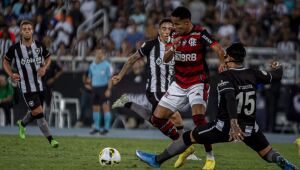 João Gomes e Danilo ampliam lista de brasileiros atraídos pelo "lado B" da Premier League; entenda