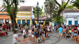 Domingo de prévias carnavalescas em Olinda tem policiamento reforçado