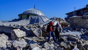 OMS pede ajuda internacional no apoio a Turquia e Síria