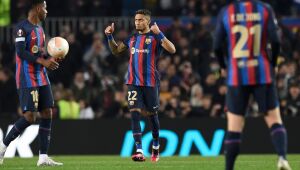 Barça e United empatam na ida e vaga nas oitavas da Liga Europa será decidida em Manchester