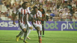 Autor de gol em clássico, Gabriel comemora sequência no Náutico