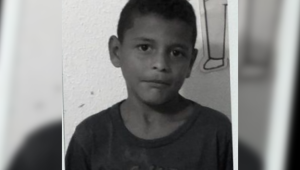 Menino de 7 anos morre atropelado e motorista foge sem prestar socorro, em Goiana