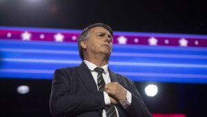 Bolsonaro diz sentir que missão no Brasil não terminou