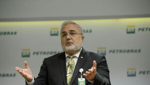 Prates rebate ministro e diz que Petrobras não tem interesse 'em sonegar gás da economia brasileira'