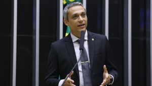 AGU envia queixa-crime contra deputado por afirmações discriminatórias