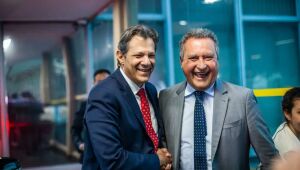 Após ruídos sobre regra fiscal, Haddad e Rui Costa posam para foto: "Olha o sorriso dele e o meu"